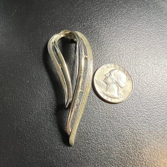 Vintage Sarah Coventry Gold Tone Brooch Elegant Abstract Leaf Design Signed - Picture 2 of 8